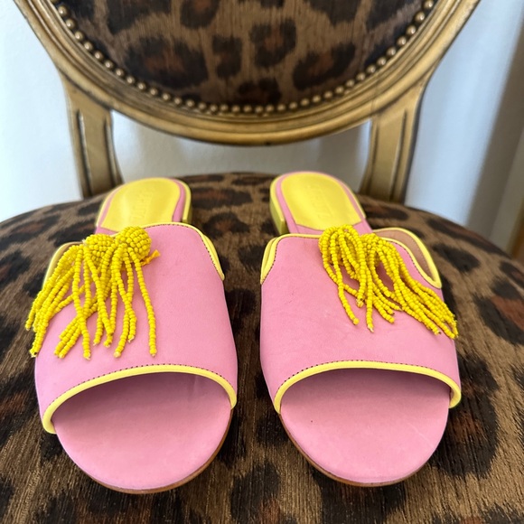 NWT Schutz Jannis Flat Pink Open Toe Slip On Embellished Tassel Sandals SZ 38.5 - Picture 2 of 7